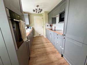 Kitchen- click for photo gallery